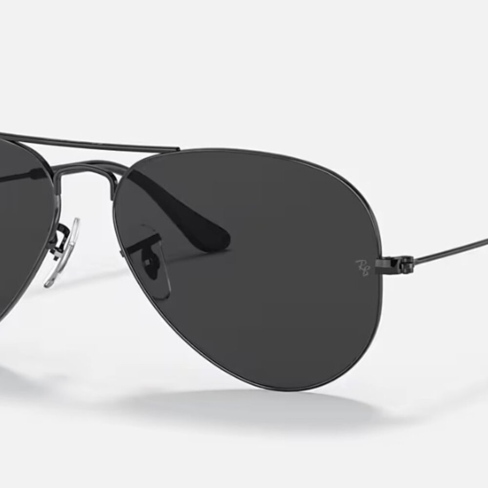 Black Ray Ban Aviator
